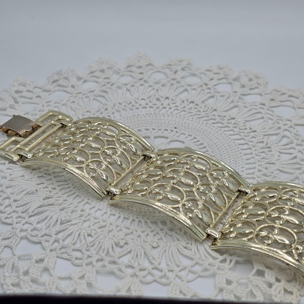 Vintage Emmons EmJ early Panel Bracelet Goldtone Filigree Fleur De Lis 7